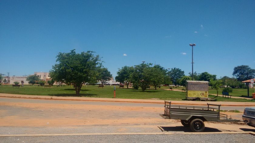 A praça Ayrton Senna, cenário do pavoroso homicídio tentado.
