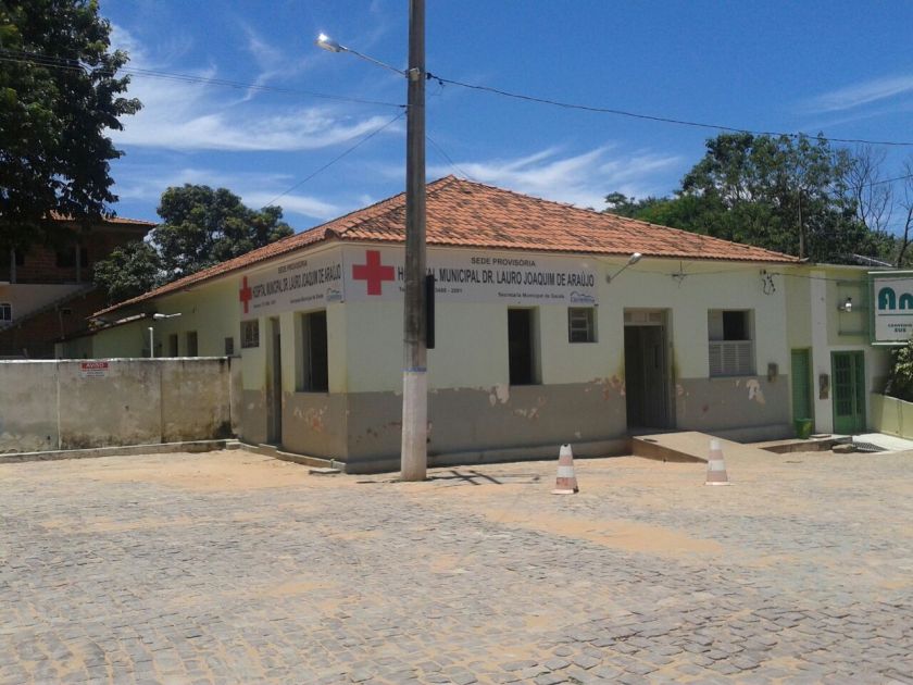 O local onde funciona o Hospital de Correntina