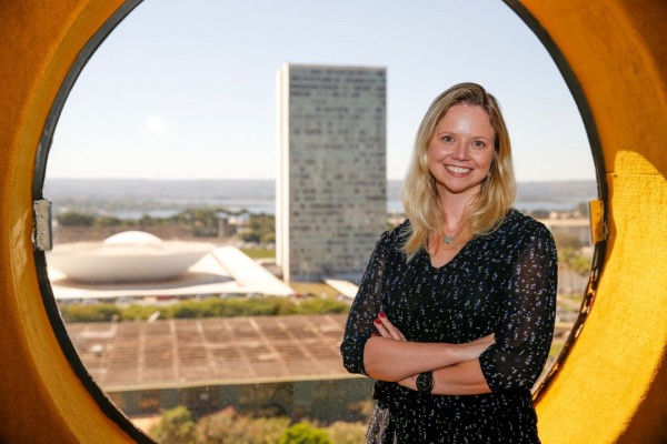 DANIELLE-CUNHA-600x400