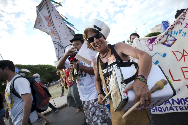 Porto Alegre/RS - Marcha de abertura do Fórum Social Temático percorre as ruas do centro de Porto Alegre (Marcelo Camargo/Agência Brasil)