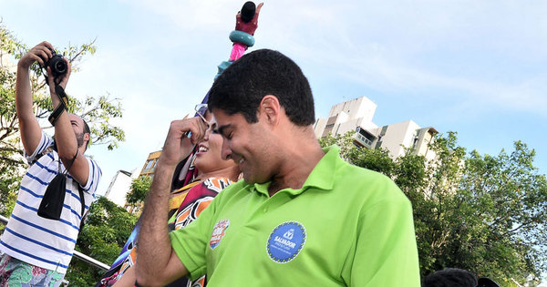 Neto: arrocha por enquanto só na pista.