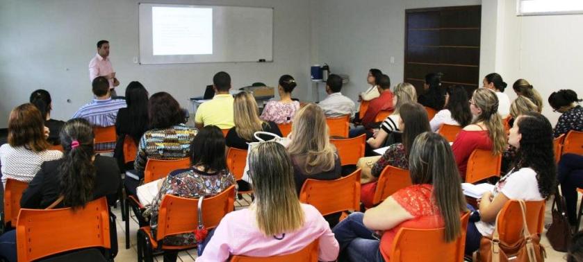 Saúde realizou nesta sexta-feira, capacitação sobre Programa de Nacional de Controle do Tabagismo