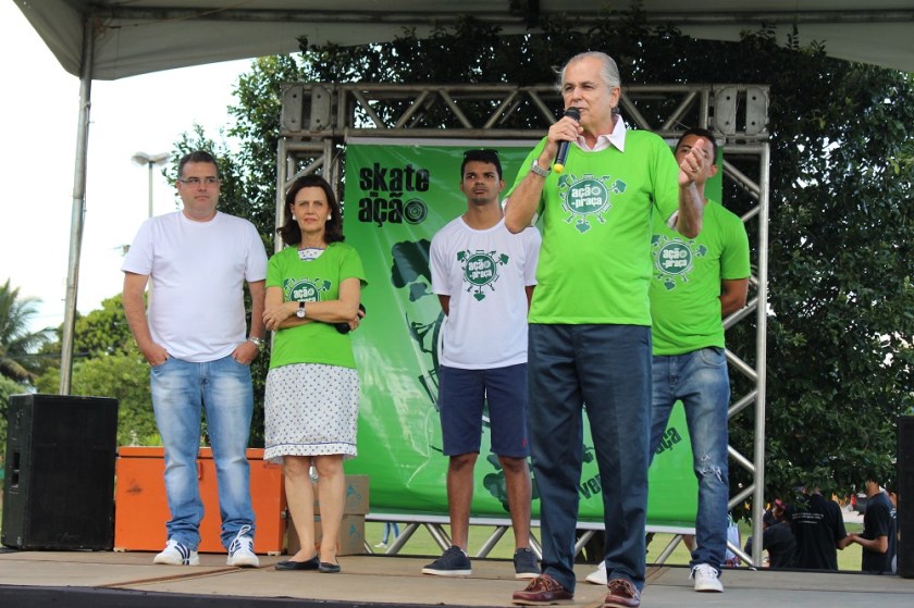 Para o prefeito Humberto Santa Cruz, o projeto além de levar as famílias para a praça proporciona atividades físicas de qualidade para a população