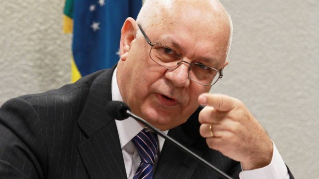 Zavascki restabelece a ordem