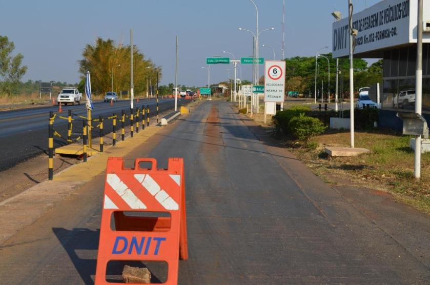 Em outubro de 2014 O Expresso denunciava o fechamento das balanças. Na foto, a balança dinâmica de Formosa, Goiás, BR 020