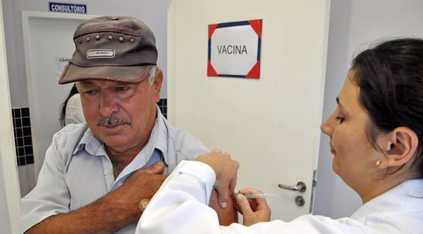 vacinacao-contra-a-gripe-arquivo-secom-lg-1c1cf096 (1)