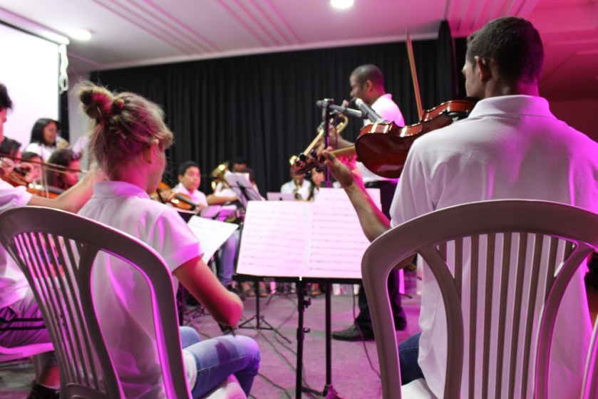 A orquestra da Secretaria de Cultura foi uma das atrações da homenagem às mães