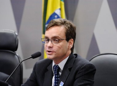 Promotor, advogado nas horas vagas e agora substituto do "Bessias" 