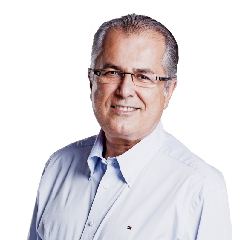 Nesta quinta-feira, 16, o prefeito de Luís Eduardo Magalhães, Humberto Santa Cruz, recebe o título de cidadão baiano em Salvador