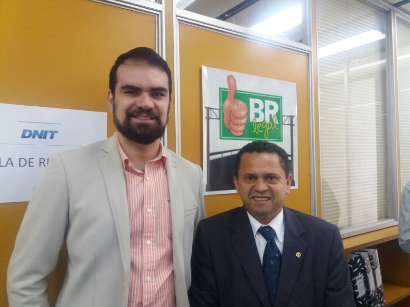 Vereador Jarbas e Lucas de Araújo Bôto, Coordenador de Segurança e Engenharia de Trânsito do DNIT.