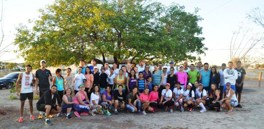 O numeroso grupos de corredores de hoje.