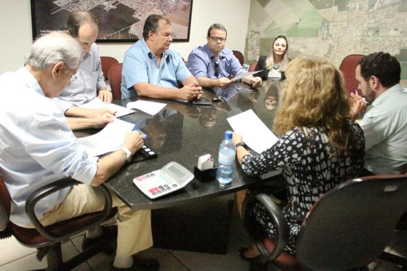 Prefeito assina decreto de situação de emergência em decorrência da estiagem em Luís Eduardo Magalhães