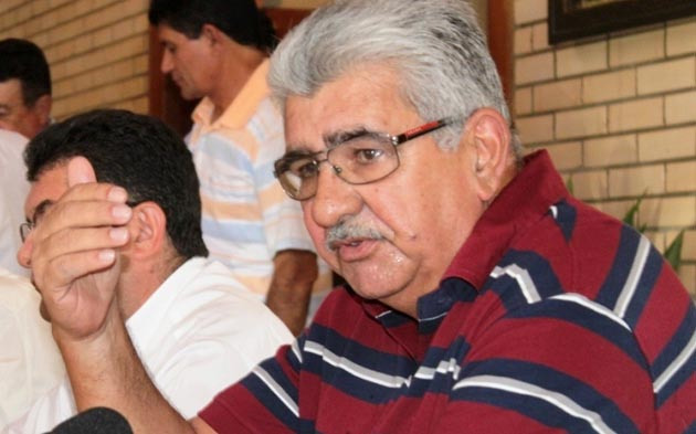 Tonhão em 2012, forte, com 67 anos. Em 2016, depois da cirurgia, aos 71 anos, é um ancião alquebrado