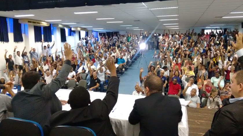 assembleia-aprova-paralisacao