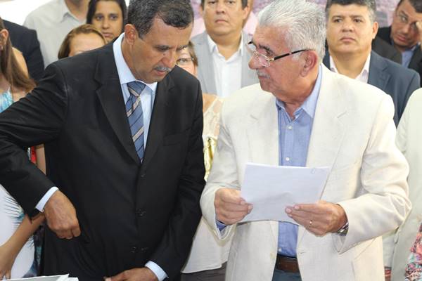 Zito verifica o buraco deixado por Tonhão nas finanças de Barreiras