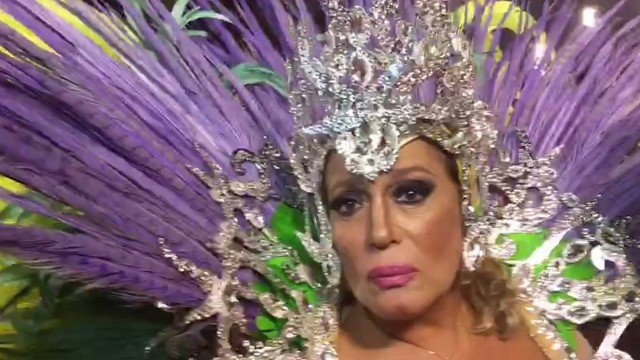 melhor-premio-de-travesti-decadente-para-eliseu-padilha