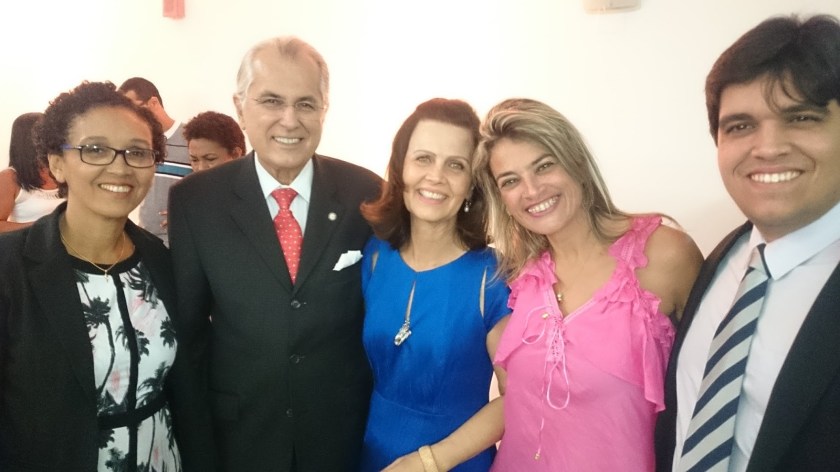 Recebendo a Medalha de Ouro Soberana Ordem